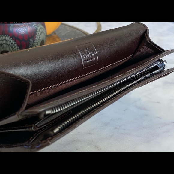 AUTHENTIC BIFOLD FENDI ZUCCA WALLET UNISEX - Picture 7 of 9